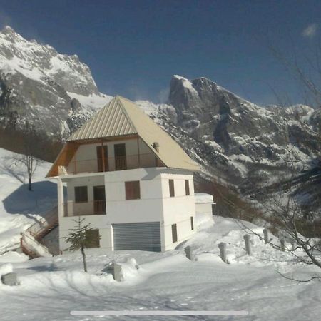 Alpbes Theth Guesthouse ชโคเดอร์ ภายนอก รูปภาพ